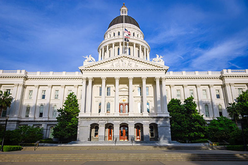 California employment law updates, 2026 labor laws, California minimum wage, employee rights, workplace compliance, pay transparency, employer requirements